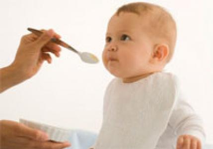 Как научить ребёнка жевать: практические советы и рекомендации